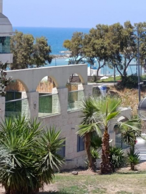Rotem Suite in MARINA ASHKLON